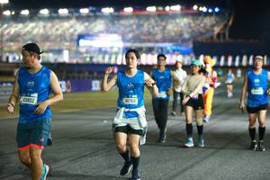 BIB: 43802, 40769, 464
                            <button type="button" onclick="openModal(20304379)" class="btn btn-primary btn-sm float-right btn-popup" data-toggle="modal" data-target=".modal-high-quality">
                        <i class="fas fa-shopping-cart"></i> Add to Cart
                    </button>
                                            <button type="button" onclick="isThisMe(20304379, true)" class="btn btn-success btn-sm float-right btn-popup btn-isme hidden" data-toggle="tooltip" data-placement="bottom" title="นี่คือรูปของคุณใช่ไหม คลิกที่นี่เพื่อเอาเข้าอัลบั้ม">
                        <i class="fas fa-plus"></i> Add to album
                    </button>
                    <button type="button" onclick="isThisMe(20304379, false)" class="btn btn-warning btn-sm float-right btn-popup btn-isnotme hidden">
                        <i class="fas fa-ban"></i> Remove from album
                    </button>