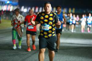 BIB: 43984
                            <button type="button" onclick="openModal(20298199)" class="btn btn-primary btn-sm float-right btn-popup" data-toggle="modal" data-target=".modal-high-quality">
                        <i class="fas fa-shopping-cart"></i> Add to Cart
                    </button>
                                            <button type="button" onclick="isThisMe(20298199, true)" class="btn btn-success btn-sm float-right btn-popup btn-isme hidden" data-toggle="tooltip" data-placement="bottom" title="นี่คือรูปของคุณใช่ไหม คลิกที่นี่เพื่อเอาเข้าอัลบั้ม">
                        <i class="fas fa-plus"></i> Add to album
                    </button>
                    <button type="button" onclick="isThisMe(20298199, false)" class="btn btn-warning btn-sm float-right btn-popup btn-isnotme hidden">
                        <i class="fas fa-ban"></i> Remove from album
                    </button>