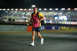 BIB: 533
                            <button type="button" onclick="openModal(20313513)" class="btn btn-primary btn-sm float-right btn-popup" data-toggle="modal" data-target=".modal-high-quality">
                        <i class="fas fa-shopping-cart"></i> Add to Cart
                    </button>
                                            <button type="button" onclick="isThisMe(20313513, true)" class="btn btn-success btn-sm float-right btn-popup btn-isme hidden" data-toggle="tooltip" data-placement="bottom" title="นี่คือรูปของคุณใช่ไหม คลิกที่นี่เพื่อเอาเข้าอัลบั้ม">
                        <i class="fas fa-plus"></i> Add to album
                    </button>
                    <button type="button" onclick="isThisMe(20313513, false)" class="btn btn-warning btn-sm float-right btn-popup btn-isnotme hidden">
                        <i class="fas fa-ban"></i> Remove from album
                    </button>