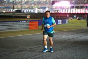 BIB: 
                            <button type="button" onclick="openModal(20307025)" class="btn btn-primary btn-sm float-right btn-popup" data-toggle="modal" data-target=".modal-high-quality">
                        <i class="fas fa-shopping-cart"></i> Add to Cart
                    </button>
                                            <button type="button" onclick="isThisMe(20307025, true)" class="btn btn-success btn-sm float-right btn-popup btn-isme hidden" data-toggle="tooltip" data-placement="bottom" title="นี่คือรูปของคุณใช่ไหม คลิกที่นี่เพื่อเอาเข้าอัลบั้ม">
                        <i class="fas fa-plus"></i> Add to album
                    </button>
                    <button type="button" onclick="isThisMe(20307025, false)" class="btn btn-warning btn-sm float-right btn-popup btn-isnotme hidden">
                        <i class="fas fa-ban"></i> Remove from album
                    </button>