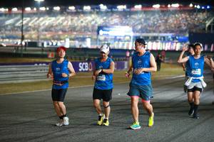 BIB: 201
                            <button type="button" onclick="openModal(20303963)" class="btn btn-primary btn-sm float-right btn-popup" data-toggle="modal" data-target=".modal-high-quality">
                        <i class="fas fa-shopping-cart"></i> Add to Cart
                    </button>
                                            <button type="button" onclick="isThisMe(20303963, true)" class="btn btn-success btn-sm float-right btn-popup btn-isme hidden" data-toggle="tooltip" data-placement="bottom" title="นี่คือรูปของคุณใช่ไหม คลิกที่นี่เพื่อเอาเข้าอัลบั้ม">
                        <i class="fas fa-plus"></i> Add to album
                    </button>
                    <button type="button" onclick="isThisMe(20303963, false)" class="btn btn-warning btn-sm float-right btn-popup btn-isnotme hidden">
                        <i class="fas fa-ban"></i> Remove from album
                    </button>