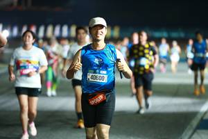 BIB: 40600
                            <button type="button" onclick="openModal(20297719)" class="btn btn-primary btn-sm float-right btn-popup" data-toggle="modal" data-target=".modal-high-quality">
                        <i class="fas fa-shopping-cart"></i> Add to Cart
                    </button>
                                            <button type="button" onclick="isThisMe(20297719, true)" class="btn btn-success btn-sm float-right btn-popup btn-isme hidden" data-toggle="tooltip" data-placement="bottom" title="นี่คือรูปของคุณใช่ไหม คลิกที่นี่เพื่อเอาเข้าอัลบั้ม">
                        <i class="fas fa-plus"></i> Add to album
                    </button>
                    <button type="button" onclick="isThisMe(20297719, false)" class="btn btn-warning btn-sm float-right btn-popup btn-isnotme hidden">
                        <i class="fas fa-ban"></i> Remove from album
                    </button>