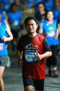 BIB: 101, 2022, 10285
                            <button type="button" onclick="openModal(21525272)" class="btn btn-primary btn-sm float-right btn-popup" data-toggle="modal" data-target=".modal-high-quality">
                        <i class="fas fa-shopping-cart"></i> Add to Cart
                    </button>
                                            <button type="button" onclick="isThisMe(21525272, true)" class="btn btn-success btn-sm float-right btn-popup btn-isme hidden" data-toggle="tooltip" data-placement="bottom" title="นี่คือรูปของคุณใช่ไหม คลิกที่นี่เพื่อเอาเข้าอัลบั้ม">
                        <i class="fas fa-plus"></i> Add to album
                    </button>
                    <button type="button" onclick="isThisMe(21525272, false)" class="btn btn-warning btn-sm float-right btn-popup btn-isnotme hidden">
                        <i class="fas fa-ban"></i> Remove from album
                    </button>