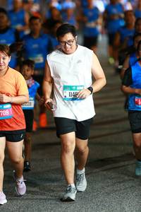 BIB: 709, 8220, 1145, 
                            <button type="button" onclick="openModal(20603437)" class="btn btn-primary btn-sm float-right btn-popup" data-toggle="modal" data-target=".modal-high-quality">
                        <i class="fas fa-shopping-cart"></i> Add to Cart
                    </button>
                                            <button type="button" onclick="isThisMe(20603437, true)" class="btn btn-success btn-sm float-right btn-popup btn-isme hidden" data-toggle="tooltip" data-placement="bottom" title="นี่คือรูปของคุณใช่ไหม คลิกที่นี่เพื่อเอาเข้าอัลบั้ม">
                        <i class="fas fa-plus"></i> Add to album
                    </button>
                    <button type="button" onclick="isThisMe(20603437, false)" class="btn btn-warning btn-sm float-right btn-popup btn-isnotme hidden">
                        <i class="fas fa-ban"></i> Remove from album
                    </button>
