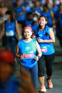 BIB: 6208, 13776, 600
                            <button type="button" onclick="openModal(20643385)" class="btn btn-primary btn-sm float-right btn-popup" data-toggle="modal" data-target=".modal-high-quality">
                        <i class="fas fa-shopping-cart"></i> Add to Cart
                    </button>
                                            <button type="button" onclick="isThisMe(20643385, true)" class="btn btn-success btn-sm float-right btn-popup btn-isme hidden" data-toggle="tooltip" data-placement="bottom" title="นี่คือรูปของคุณใช่ไหม คลิกที่นี่เพื่อเอาเข้าอัลบั้ม">
                        <i class="fas fa-plus"></i> Add to album
                    </button>
                    <button type="button" onclick="isThisMe(20643385, false)" class="btn btn-warning btn-sm float-right btn-popup btn-isnotme hidden">
                        <i class="fas fa-ban"></i> Remove from album
                    </button>