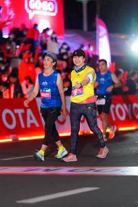 BIB: 15625, 19716
                            <button type="button" onclick="openModal(21643856)" class="btn btn-primary btn-sm float-right btn-popup" data-toggle="modal" data-target=".modal-high-quality">
                        <i class="fas fa-shopping-cart"></i> Add to Cart
                    </button>
                                            <button type="button" onclick="isThisMe(21643856, true)" class="btn btn-success btn-sm float-right btn-popup btn-isme hidden" data-toggle="tooltip" data-placement="bottom" title="นี่คือรูปของคุณใช่ไหม คลิกที่นี่เพื่อเอาเข้าอัลบั้ม">
                        <i class="fas fa-plus"></i> Add to album
                    </button>
                    <button type="button" onclick="isThisMe(21643856, false)" class="btn btn-warning btn-sm float-right btn-popup btn-isnotme hidden">
                        <i class="fas fa-ban"></i> Remove from album
                    </button>