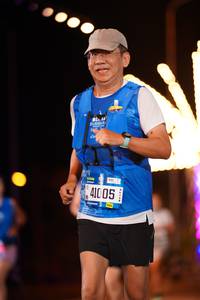 BIB: 41005
                            <button type="button" onclick="openModal(20985694)" class="btn btn-primary btn-sm float-right btn-popup" data-toggle="modal" data-target=".modal-high-quality">
                        <i class="fas fa-shopping-cart"></i> Add to Cart
                    </button>
                                            <button type="button" onclick="isThisMe(20985694, true)" class="btn btn-success btn-sm float-right btn-popup btn-isme hidden" data-toggle="tooltip" data-placement="bottom" title="นี่คือรูปของคุณใช่ไหม คลิกที่นี่เพื่อเอาเข้าอัลบั้ม">
                        <i class="fas fa-plus"></i> Add to album
                    </button>
                    <button type="button" onclick="isThisMe(20985694, false)" class="btn btn-warning btn-sm float-right btn-popup btn-isnotme hidden">
                        <i class="fas fa-ban"></i> Remove from album
                    </button>
