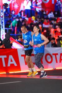 BIB: 4603
                            <button type="button" onclick="openModal(21638398)" class="btn btn-primary btn-sm float-right btn-popup" data-toggle="modal" data-target=".modal-high-quality">
                        <i class="fas fa-shopping-cart"></i> Add to Cart
                    </button>
                                            <button type="button" onclick="isThisMe(21638398, true)" class="btn btn-success btn-sm float-right btn-popup btn-isme hidden" data-toggle="tooltip" data-placement="bottom" title="นี่คือรูปของคุณใช่ไหม คลิกที่นี่เพื่อเอาเข้าอัลบั้ม">
                        <i class="fas fa-plus"></i> Add to album
                    </button>
                    <button type="button" onclick="isThisMe(21638398, false)" class="btn btn-warning btn-sm float-right btn-popup btn-isnotme hidden">
                        <i class="fas fa-ban"></i> Remove from album
                    </button>