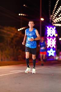 BIB: 1900
                            <button type="button" onclick="openModal(20739517)" class="btn btn-primary btn-sm float-right btn-popup" data-toggle="modal" data-target=".modal-high-quality">
                        <i class="fas fa-shopping-cart"></i> Add to Cart
                    </button>
                                            <button type="button" onclick="isThisMe(20739517, true)" class="btn btn-success btn-sm float-right btn-popup btn-isme hidden" data-toggle="tooltip" data-placement="bottom" title="นี่คือรูปของคุณใช่ไหม คลิกที่นี่เพื่อเอาเข้าอัลบั้ม">
                        <i class="fas fa-plus"></i> Add to album
                    </button>
                    <button type="button" onclick="isThisMe(20739517, false)" class="btn btn-warning btn-sm float-right btn-popup btn-isnotme hidden">
                        <i class="fas fa-ban"></i> Remove from album
                    </button>