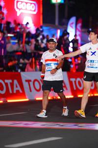 BIB: 42806, 41251
                            <button type="button" onclick="openModal(21645182)" class="btn btn-primary btn-sm float-right btn-popup" data-toggle="modal" data-target=".modal-high-quality">
                        <i class="fas fa-shopping-cart"></i> Add to Cart
                    </button>
                                            <button type="button" onclick="isThisMe(21645182, true)" class="btn btn-success btn-sm float-right btn-popup btn-isme hidden" data-toggle="tooltip" data-placement="bottom" title="นี่คือรูปของคุณใช่ไหม คลิกที่นี่เพื่อเอาเข้าอัลบั้ม">
                        <i class="fas fa-plus"></i> Add to album
                    </button>
                    <button type="button" onclick="isThisMe(21645182, false)" class="btn btn-warning btn-sm float-right btn-popup btn-isnotme hidden">
                        <i class="fas fa-ban"></i> Remove from album
                    </button>