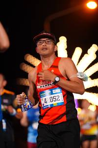 BIB: 42052, 0150
                            <button type="button" onclick="openModal(20833298)" class="btn btn-primary btn-sm float-right btn-popup" data-toggle="modal" data-target=".modal-high-quality">
                        <i class="fas fa-shopping-cart"></i> Add to Cart
                    </button>
                                            <button type="button" onclick="isThisMe(20833298, true)" class="btn btn-success btn-sm float-right btn-popup btn-isme hidden" data-toggle="tooltip" data-placement="bottom" title="นี่คือรูปของคุณใช่ไหม คลิกที่นี่เพื่อเอาเข้าอัลบั้ม">
                        <i class="fas fa-plus"></i> Add to album
                    </button>
                    <button type="button" onclick="isThisMe(20833298, false)" class="btn btn-warning btn-sm float-right btn-popup btn-isnotme hidden">
                        <i class="fas fa-ban"></i> Remove from album
                    </button>