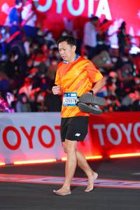 BIB: 43557
                            <button type="button" onclick="openModal(21643069)" class="btn btn-primary btn-sm float-right btn-popup" data-toggle="modal" data-target=".modal-high-quality">
                        <i class="fas fa-shopping-cart"></i> Add to Cart
                    </button>
                                            <button type="button" onclick="isThisMe(21643069, true)" class="btn btn-success btn-sm float-right btn-popup btn-isme hidden" data-toggle="tooltip" data-placement="bottom" title="นี่คือรูปของคุณใช่ไหม คลิกที่นี่เพื่อเอาเข้าอัลบั้ม">
                        <i class="fas fa-plus"></i> Add to album
                    </button>
                    <button type="button" onclick="isThisMe(21643069, false)" class="btn btn-warning btn-sm float-right btn-popup btn-isnotme hidden">
                        <i class="fas fa-ban"></i> Remove from album
                    </button>