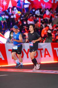 BIB: 0889, 5905
                            <button type="button" onclick="openModal(21642650)" class="btn btn-primary btn-sm float-right btn-popup" data-toggle="modal" data-target=".modal-high-quality">
                        <i class="fas fa-shopping-cart"></i> Add to Cart
                    </button>
                                            <button type="button" onclick="isThisMe(21642650, true)" class="btn btn-success btn-sm float-right btn-popup btn-isme hidden" data-toggle="tooltip" data-placement="bottom" title="นี่คือรูปของคุณใช่ไหม คลิกที่นี่เพื่อเอาเข้าอัลบั้ม">
                        <i class="fas fa-plus"></i> Add to album
                    </button>
                    <button type="button" onclick="isThisMe(21642650, false)" class="btn btn-warning btn-sm float-right btn-popup btn-isnotme hidden">
                        <i class="fas fa-ban"></i> Remove from album
                    </button>