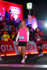 BIB: 40482
                            <button type="button" onclick="openModal(21641248)" class="btn btn-primary btn-sm float-right btn-popup" data-toggle="modal" data-target=".modal-high-quality">
                        <i class="fas fa-shopping-cart"></i> Add to Cart
                    </button>
                                            <button type="button" onclick="isThisMe(21641248, true)" class="btn btn-success btn-sm float-right btn-popup btn-isme hidden" data-toggle="tooltip" data-placement="bottom" title="นี่คือรูปของคุณใช่ไหม คลิกที่นี่เพื่อเอาเข้าอัลบั้ม">
                        <i class="fas fa-plus"></i> Add to album
                    </button>
                    <button type="button" onclick="isThisMe(21641248, false)" class="btn btn-warning btn-sm float-right btn-popup btn-isnotme hidden">
                        <i class="fas fa-ban"></i> Remove from album
                    </button>