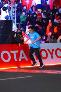 BIB: 
                            <button type="button" onclick="openModal(21637576)" class="btn btn-primary btn-sm float-right btn-popup" data-toggle="modal" data-target=".modal-high-quality">
                        <i class="fas fa-shopping-cart"></i> Add to Cart
                    </button>
                                            <button type="button" onclick="isThisMe(21637576, true)" class="btn btn-success btn-sm float-right btn-popup btn-isme hidden" data-toggle="tooltip" data-placement="bottom" title="นี่คือรูปของคุณใช่ไหม คลิกที่นี่เพื่อเอาเข้าอัลบั้ม">
                        <i class="fas fa-plus"></i> Add to album
                    </button>
                    <button type="button" onclick="isThisMe(21637576, false)" class="btn btn-warning btn-sm float-right btn-popup btn-isnotme hidden">
                        <i class="fas fa-ban"></i> Remove from album
                    </button>