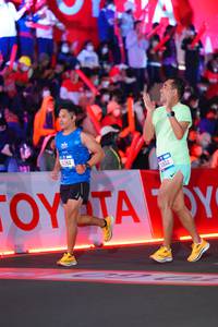 BIB: 41364
                            <button type="button" onclick="openModal(21638934)" class="btn btn-primary btn-sm float-right btn-popup" data-toggle="modal" data-target=".modal-high-quality">
                        <i class="fas fa-shopping-cart"></i> Add to Cart
                    </button>
                                            <button type="button" onclick="isThisMe(21638934, true)" class="btn btn-success btn-sm float-right btn-popup btn-isme hidden" data-toggle="tooltip" data-placement="bottom" title="นี่คือรูปของคุณใช่ไหม คลิกที่นี่เพื่อเอาเข้าอัลบั้ม">
                        <i class="fas fa-plus"></i> Add to album
                    </button>
                    <button type="button" onclick="isThisMe(21638934, false)" class="btn btn-warning btn-sm float-right btn-popup btn-isnotme hidden">
                        <i class="fas fa-ban"></i> Remove from album
                    </button>