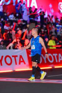 BIB: 0639
                            <button type="button" onclick="openModal(21637343)" class="btn btn-primary btn-sm float-right btn-popup" data-toggle="modal" data-target=".modal-high-quality">
                        <i class="fas fa-shopping-cart"></i> Add to Cart
                    </button>
                                            <button type="button" onclick="isThisMe(21637343, true)" class="btn btn-success btn-sm float-right btn-popup btn-isme hidden" data-toggle="tooltip" data-placement="bottom" title="นี่คือรูปของคุณใช่ไหม คลิกที่นี่เพื่อเอาเข้าอัลบั้ม">
                        <i class="fas fa-plus"></i> Add to album
                    </button>
                    <button type="button" onclick="isThisMe(21637343, false)" class="btn btn-warning btn-sm float-right btn-popup btn-isnotme hidden">
                        <i class="fas fa-ban"></i> Remove from album
                    </button>