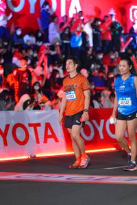 BIB: 13523, 40342
                            <button type="button" onclick="openModal(21631869)" class="btn btn-primary btn-sm float-right btn-popup" data-toggle="modal" data-target=".modal-high-quality">
                        <i class="fas fa-shopping-cart"></i> Add to Cart
                    </button>
                                            <button type="button" onclick="isThisMe(21631869, true)" class="btn btn-success btn-sm float-right btn-popup btn-isme hidden" data-toggle="tooltip" data-placement="bottom" title="นี่คือรูปของคุณใช่ไหม คลิกที่นี่เพื่อเอาเข้าอัลบั้ม">
                        <i class="fas fa-plus"></i> Add to album
                    </button>
                    <button type="button" onclick="isThisMe(21631869, false)" class="btn btn-warning btn-sm float-right btn-popup btn-isnotme hidden">
                        <i class="fas fa-ban"></i> Remove from album
                    </button>