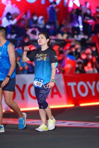 BIB: 
                            <button type="button" onclick="openModal(21645078)" class="btn btn-primary btn-sm float-right btn-popup" data-toggle="modal" data-target=".modal-high-quality">
                        <i class="fas fa-shopping-cart"></i> Add to Cart
                    </button>
                                            <button type="button" onclick="isThisMe(21645078, true)" class="btn btn-success btn-sm float-right btn-popup btn-isme hidden" data-toggle="tooltip" data-placement="bottom" title="นี่คือรูปของคุณใช่ไหม คลิกที่นี่เพื่อเอาเข้าอัลบั้ม">
                        <i class="fas fa-plus"></i> Add to album
                    </button>
                    <button type="button" onclick="isThisMe(21645078, false)" class="btn btn-warning btn-sm float-right btn-popup btn-isnotme hidden">
                        <i class="fas fa-ban"></i> Remove from album
                    </button>