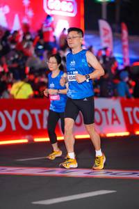 BIB: 0905, 1971, 41048
                            <button type="button" onclick="openModal(21643231)" class="btn btn-primary btn-sm float-right btn-popup" data-toggle="modal" data-target=".modal-high-quality">
                        <i class="fas fa-shopping-cart"></i> Add to Cart
                    </button>
                                            <button type="button" onclick="isThisMe(21643231, true)" class="btn btn-success btn-sm float-right btn-popup btn-isme hidden" data-toggle="tooltip" data-placement="bottom" title="นี่คือรูปของคุณใช่ไหม คลิกที่นี่เพื่อเอาเข้าอัลบั้ม">
                        <i class="fas fa-plus"></i> Add to album
                    </button>
                    <button type="button" onclick="isThisMe(21643231, false)" class="btn btn-warning btn-sm float-right btn-popup btn-isnotme hidden">
                        <i class="fas fa-ban"></i> Remove from album
                    </button>