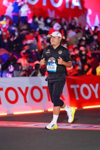 BIB: 43505
                            <button type="button" onclick="openModal(21643907)" class="btn btn-primary btn-sm float-right btn-popup" data-toggle="modal" data-target=".modal-high-quality">
                        <i class="fas fa-shopping-cart"></i> Add to Cart
                    </button>
                                            <button type="button" onclick="isThisMe(21643907, true)" class="btn btn-success btn-sm float-right btn-popup btn-isme hidden" data-toggle="tooltip" data-placement="bottom" title="นี่คือรูปของคุณใช่ไหม คลิกที่นี่เพื่อเอาเข้าอัลบั้ม">
                        <i class="fas fa-plus"></i> Add to album
                    </button>
                    <button type="button" onclick="isThisMe(21643907, false)" class="btn btn-warning btn-sm float-right btn-popup btn-isnotme hidden">
                        <i class="fas fa-ban"></i> Remove from album
                    </button>