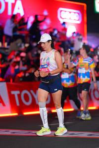 BIB: 45236, 063
                            <button type="button" onclick="openModal(21643738)" class="btn btn-primary btn-sm float-right btn-popup" data-toggle="modal" data-target=".modal-high-quality">
                        <i class="fas fa-shopping-cart"></i> Add to Cart
                    </button>
                                            <button type="button" onclick="isThisMe(21643738, true)" class="btn btn-success btn-sm float-right btn-popup btn-isme hidden" data-toggle="tooltip" data-placement="bottom" title="นี่คือรูปของคุณใช่ไหม คลิกที่นี่เพื่อเอาเข้าอัลบั้ม">
                        <i class="fas fa-plus"></i> Add to album
                    </button>
                    <button type="button" onclick="isThisMe(21643738, false)" class="btn btn-warning btn-sm float-right btn-popup btn-isnotme hidden">
                        <i class="fas fa-ban"></i> Remove from album
                    </button>