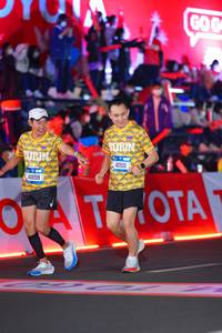 BIB: 41659, 41501
                            <button type="button" onclick="openModal(21645403)" class="btn btn-primary btn-sm float-right btn-popup" data-toggle="modal" data-target=".modal-high-quality">
                        <i class="fas fa-shopping-cart"></i> Add to Cart
                    </button>
                                            <button type="button" onclick="isThisMe(21645403, true)" class="btn btn-success btn-sm float-right btn-popup btn-isme hidden" data-toggle="tooltip" data-placement="bottom" title="นี่คือรูปของคุณใช่ไหม คลิกที่นี่เพื่อเอาเข้าอัลบั้ม">
                        <i class="fas fa-plus"></i> Add to album
                    </button>
                    <button type="button" onclick="isThisMe(21645403, false)" class="btn btn-warning btn-sm float-right btn-popup btn-isnotme hidden">
                        <i class="fas fa-ban"></i> Remove from album
                    </button>