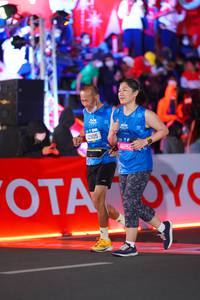 BIB: 2905
                            <button type="button" onclick="openModal(21638415)" class="btn btn-primary btn-sm float-right btn-popup" data-toggle="modal" data-target=".modal-high-quality">
                        <i class="fas fa-shopping-cart"></i> Add to Cart
                    </button>
                                            <button type="button" onclick="isThisMe(21638415, true)" class="btn btn-success btn-sm float-right btn-popup btn-isme hidden" data-toggle="tooltip" data-placement="bottom" title="นี่คือรูปของคุณใช่ไหม คลิกที่นี่เพื่อเอาเข้าอัลบั้ม">
                        <i class="fas fa-plus"></i> Add to album
                    </button>
                    <button type="button" onclick="isThisMe(21638415, false)" class="btn btn-warning btn-sm float-right btn-popup btn-isnotme hidden">
                        <i class="fas fa-ban"></i> Remove from album
                    </button>