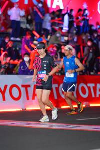 BIB: 45870
                            <button type="button" onclick="openModal(21644227)" class="btn btn-primary btn-sm float-right btn-popup" data-toggle="modal" data-target=".modal-high-quality">
                        <i class="fas fa-shopping-cart"></i> Add to Cart
                    </button>
                                            <button type="button" onclick="isThisMe(21644227, true)" class="btn btn-success btn-sm float-right btn-popup btn-isme hidden" data-toggle="tooltip" data-placement="bottom" title="นี่คือรูปของคุณใช่ไหม คลิกที่นี่เพื่อเอาเข้าอัลบั้ม">
                        <i class="fas fa-plus"></i> Add to album
                    </button>
                    <button type="button" onclick="isThisMe(21644227, false)" class="btn btn-warning btn-sm float-right btn-popup btn-isnotme hidden">
                        <i class="fas fa-ban"></i> Remove from album
                    </button>