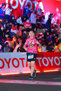 BIB: 65421
                            <button type="button" onclick="openModal(21640387)" class="btn btn-primary btn-sm float-right btn-popup" data-toggle="modal" data-target=".modal-high-quality">
                        <i class="fas fa-shopping-cart"></i> Add to Cart
                    </button>
                                            <button type="button" onclick="isThisMe(21640387, true)" class="btn btn-success btn-sm float-right btn-popup btn-isme hidden" data-toggle="tooltip" data-placement="bottom" title="นี่คือรูปของคุณใช่ไหม คลิกที่นี่เพื่อเอาเข้าอัลบั้ม">
                        <i class="fas fa-plus"></i> Add to album
                    </button>
                    <button type="button" onclick="isThisMe(21640387, false)" class="btn btn-warning btn-sm float-right btn-popup btn-isnotme hidden">
                        <i class="fas fa-ban"></i> Remove from album
                    </button>