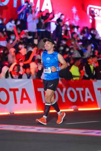 BIB: 4033
                            <button type="button" onclick="openModal(21637780)" class="btn btn-primary btn-sm float-right btn-popup" data-toggle="modal" data-target=".modal-high-quality">
                        <i class="fas fa-shopping-cart"></i> Add to Cart
                    </button>
                                            <button type="button" onclick="isThisMe(21637780, true)" class="btn btn-success btn-sm float-right btn-popup btn-isme hidden" data-toggle="tooltip" data-placement="bottom" title="นี่คือรูปของคุณใช่ไหม คลิกที่นี่เพื่อเอาเข้าอัลบั้ม">
                        <i class="fas fa-plus"></i> Add to album
                    </button>
                    <button type="button" onclick="isThisMe(21637780, false)" class="btn btn-warning btn-sm float-right btn-popup btn-isnotme hidden">
                        <i class="fas fa-ban"></i> Remove from album
                    </button>