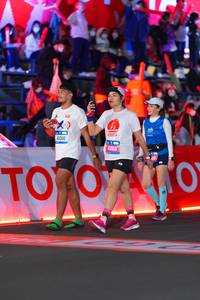 BIB: 40260, 1998
                            <button type="button" onclick="openModal(21645660)" class="btn btn-primary btn-sm float-right btn-popup" data-toggle="modal" data-target=".modal-high-quality">
                        <i class="fas fa-shopping-cart"></i> Add to Cart
                    </button>
                                            <button type="button" onclick="isThisMe(21645660, true)" class="btn btn-success btn-sm float-right btn-popup btn-isme hidden" data-toggle="tooltip" data-placement="bottom" title="นี่คือรูปของคุณใช่ไหม คลิกที่นี่เพื่อเอาเข้าอัลบั้ม">
                        <i class="fas fa-plus"></i> Add to album
                    </button>
                    <button type="button" onclick="isThisMe(21645660, false)" class="btn btn-warning btn-sm float-right btn-popup btn-isnotme hidden">
                        <i class="fas fa-ban"></i> Remove from album
                    </button>