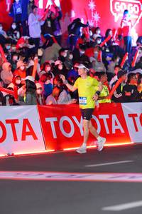 BIB: 514, 395
                            <button type="button" onclick="openModal(21639399)" class="btn btn-primary btn-sm float-right btn-popup" data-toggle="modal" data-target=".modal-high-quality">
                        <i class="fas fa-shopping-cart"></i> Add to Cart
                    </button>
                                            <button type="button" onclick="isThisMe(21639399, true)" class="btn btn-success btn-sm float-right btn-popup btn-isme hidden" data-toggle="tooltip" data-placement="bottom" title="นี่คือรูปของคุณใช่ไหม คลิกที่นี่เพื่อเอาเข้าอัลบั้ม">
                        <i class="fas fa-plus"></i> Add to album
                    </button>
                    <button type="button" onclick="isThisMe(21639399, false)" class="btn btn-warning btn-sm float-right btn-popup btn-isnotme hidden">
                        <i class="fas fa-ban"></i> Remove from album
                    </button>