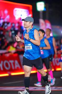 BIB: 42840
                            <button type="button" onclick="openModal(21639474)" class="btn btn-primary btn-sm float-right btn-popup" data-toggle="modal" data-target=".modal-high-quality">
                        <i class="fas fa-shopping-cart"></i> Add to Cart
                    </button>
                                            <button type="button" onclick="isThisMe(21639474, true)" class="btn btn-success btn-sm float-right btn-popup btn-isme hidden" data-toggle="tooltip" data-placement="bottom" title="นี่คือรูปของคุณใช่ไหม คลิกที่นี่เพื่อเอาเข้าอัลบั้ม">
                        <i class="fas fa-plus"></i> Add to album
                    </button>
                    <button type="button" onclick="isThisMe(21639474, false)" class="btn btn-warning btn-sm float-right btn-popup btn-isnotme hidden">
                        <i class="fas fa-ban"></i> Remove from album
                    </button>