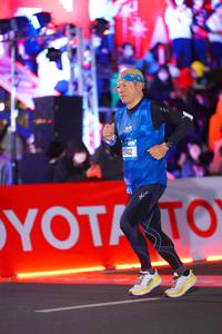 BIB: 0412
                            <button type="button" onclick="openModal(21637657)" class="btn btn-primary btn-sm float-right btn-popup" data-toggle="modal" data-target=".modal-high-quality">
                        <i class="fas fa-shopping-cart"></i> Add to Cart
                    </button>
                                            <button type="button" onclick="isThisMe(21637657, true)" class="btn btn-success btn-sm float-right btn-popup btn-isme hidden" data-toggle="tooltip" data-placement="bottom" title="นี่คือรูปของคุณใช่ไหม คลิกที่นี่เพื่อเอาเข้าอัลบั้ม">
                        <i class="fas fa-plus"></i> Add to album
                    </button>
                    <button type="button" onclick="isThisMe(21637657, false)" class="btn btn-warning btn-sm float-right btn-popup btn-isnotme hidden">
                        <i class="fas fa-ban"></i> Remove from album
                    </button>