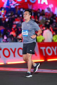 BIB: 65432
                            <button type="button" onclick="openModal(21643625)" class="btn btn-primary btn-sm float-right btn-popup" data-toggle="modal" data-target=".modal-high-quality">
                        <i class="fas fa-shopping-cart"></i> Add to Cart
                    </button>
                                            <button type="button" onclick="isThisMe(21643625, true)" class="btn btn-success btn-sm float-right btn-popup btn-isme hidden" data-toggle="tooltip" data-placement="bottom" title="นี่คือรูปของคุณใช่ไหม คลิกที่นี่เพื่อเอาเข้าอัลบั้ม">
                        <i class="fas fa-plus"></i> Add to album
                    </button>
                    <button type="button" onclick="isThisMe(21643625, false)" class="btn btn-warning btn-sm float-right btn-popup btn-isnotme hidden">
                        <i class="fas fa-ban"></i> Remove from album
                    </button>