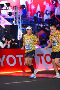 BIB: 41659, 4501
                            <button type="button" onclick="openModal(21645413)" class="btn btn-primary btn-sm float-right btn-popup" data-toggle="modal" data-target=".modal-high-quality">
                        <i class="fas fa-shopping-cart"></i> Add to Cart
                    </button>
                                            <button type="button" onclick="isThisMe(21645413, true)" class="btn btn-success btn-sm float-right btn-popup btn-isme hidden" data-toggle="tooltip" data-placement="bottom" title="นี่คือรูปของคุณใช่ไหม คลิกที่นี่เพื่อเอาเข้าอัลบั้ม">
                        <i class="fas fa-plus"></i> Add to album
                    </button>
                    <button type="button" onclick="isThisMe(21645413, false)" class="btn btn-warning btn-sm float-right btn-popup btn-isnotme hidden">
                        <i class="fas fa-ban"></i> Remove from album
                    </button>