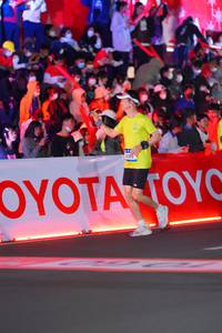 BIB: 345, 4395
                            <button type="button" onclick="openModal(21639430)" class="btn btn-primary btn-sm float-right btn-popup" data-toggle="modal" data-target=".modal-high-quality">
                        <i class="fas fa-shopping-cart"></i> Add to Cart
                    </button>
                                            <button type="button" onclick="isThisMe(21639430, true)" class="btn btn-success btn-sm float-right btn-popup btn-isme hidden" data-toggle="tooltip" data-placement="bottom" title="นี่คือรูปของคุณใช่ไหม คลิกที่นี่เพื่อเอาเข้าอัลบั้ม">
                        <i class="fas fa-plus"></i> Add to album
                    </button>
                    <button type="button" onclick="isThisMe(21639430, false)" class="btn btn-warning btn-sm float-right btn-popup btn-isnotme hidden">
                        <i class="fas fa-ban"></i> Remove from album
                    </button>