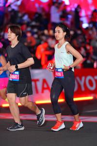 BIB: 847, 13191
                            <button type="button" onclick="openModal(21643194)" class="btn btn-primary btn-sm float-right btn-popup" data-toggle="modal" data-target=".modal-high-quality">
                        <i class="fas fa-shopping-cart"></i> Add to Cart
                    </button>
                                            <button type="button" onclick="isThisMe(21643194, true)" class="btn btn-success btn-sm float-right btn-popup btn-isme hidden" data-toggle="tooltip" data-placement="bottom" title="นี่คือรูปของคุณใช่ไหม คลิกที่นี่เพื่อเอาเข้าอัลบั้ม">
                        <i class="fas fa-plus"></i> Add to album
                    </button>
                    <button type="button" onclick="isThisMe(21643194, false)" class="btn btn-warning btn-sm float-right btn-popup btn-isnotme hidden">
                        <i class="fas fa-ban"></i> Remove from album
                    </button>