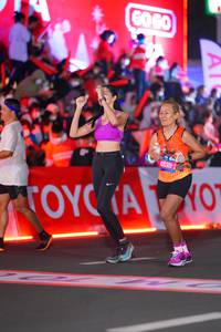 BIB: 45311, 1107
                            <button type="button" onclick="openModal(21642839)" class="btn btn-primary btn-sm float-right btn-popup" data-toggle="modal" data-target=".modal-high-quality">
                        <i class="fas fa-shopping-cart"></i> Add to Cart
                    </button>
                                            <button type="button" onclick="isThisMe(21642839, true)" class="btn btn-success btn-sm float-right btn-popup btn-isme hidden" data-toggle="tooltip" data-placement="bottom" title="นี่คือรูปของคุณใช่ไหม คลิกที่นี่เพื่อเอาเข้าอัลบั้ม">
                        <i class="fas fa-plus"></i> Add to album
                    </button>
                    <button type="button" onclick="isThisMe(21642839, false)" class="btn btn-warning btn-sm float-right btn-popup btn-isnotme hidden">
                        <i class="fas fa-ban"></i> Remove from album
                    </button>