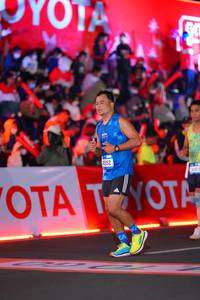 BIB: 2252
                            <button type="button" onclick="openModal(21642721)" class="btn btn-primary btn-sm float-right btn-popup" data-toggle="modal" data-target=".modal-high-quality">
                        <i class="fas fa-shopping-cart"></i> Add to Cart
                    </button>
                                            <button type="button" onclick="isThisMe(21642721, true)" class="btn btn-success btn-sm float-right btn-popup btn-isme hidden" data-toggle="tooltip" data-placement="bottom" title="นี่คือรูปของคุณใช่ไหม คลิกที่นี่เพื่อเอาเข้าอัลบั้ม">
                        <i class="fas fa-plus"></i> Add to album
                    </button>
                    <button type="button" onclick="isThisMe(21642721, false)" class="btn btn-warning btn-sm float-right btn-popup btn-isnotme hidden">
                        <i class="fas fa-ban"></i> Remove from album
                    </button>