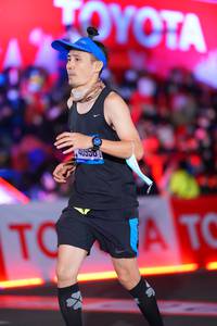 BIB: 40956
                            <button type="button" onclick="openModal(21640988)" class="btn btn-primary btn-sm float-right btn-popup" data-toggle="modal" data-target=".modal-high-quality">
                        <i class="fas fa-shopping-cart"></i> Add to Cart
                    </button>
                                            <button type="button" onclick="isThisMe(21640988, true)" class="btn btn-success btn-sm float-right btn-popup btn-isme hidden" data-toggle="tooltip" data-placement="bottom" title="นี่คือรูปของคุณใช่ไหม คลิกที่นี่เพื่อเอาเข้าอัลบั้ม">
                        <i class="fas fa-plus"></i> Add to album
                    </button>
                    <button type="button" onclick="isThisMe(21640988, false)" class="btn btn-warning btn-sm float-right btn-popup btn-isnotme hidden">
                        <i class="fas fa-ban"></i> Remove from album
                    </button>