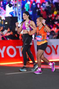 BIB: 45311, 201
                            <button type="button" onclick="openModal(21642893)" class="btn btn-primary btn-sm float-right btn-popup" data-toggle="modal" data-target=".modal-high-quality">
                        <i class="fas fa-shopping-cart"></i> Add to Cart
                    </button>
                                            <button type="button" onclick="isThisMe(21642893, true)" class="btn btn-success btn-sm float-right btn-popup btn-isme hidden" data-toggle="tooltip" data-placement="bottom" title="นี่คือรูปของคุณใช่ไหม คลิกที่นี่เพื่อเอาเข้าอัลบั้ม">
                        <i class="fas fa-plus"></i> Add to album
                    </button>
                    <button type="button" onclick="isThisMe(21642893, false)" class="btn btn-warning btn-sm float-right btn-popup btn-isnotme hidden">
                        <i class="fas fa-ban"></i> Remove from album
                    </button>