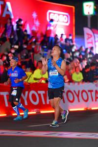 BIB: 42606
                            <button type="button" onclick="openModal(21642435)" class="btn btn-primary btn-sm float-right btn-popup" data-toggle="modal" data-target=".modal-high-quality">
                        <i class="fas fa-shopping-cart"></i> Add to Cart
                    </button>
                                            <button type="button" onclick="isThisMe(21642435, true)" class="btn btn-success btn-sm float-right btn-popup btn-isme hidden" data-toggle="tooltip" data-placement="bottom" title="นี่คือรูปของคุณใช่ไหม คลิกที่นี่เพื่อเอาเข้าอัลบั้ม">
                        <i class="fas fa-plus"></i> Add to album
                    </button>
                    <button type="button" onclick="isThisMe(21642435, false)" class="btn btn-warning btn-sm float-right btn-popup btn-isnotme hidden">
                        <i class="fas fa-ban"></i> Remove from album
                    </button>