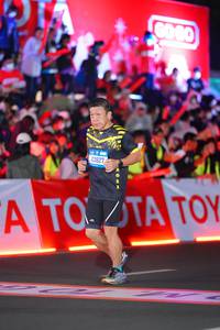 BIB: 520, 43827
                            <button type="button" onclick="openModal(21640420)" class="btn btn-primary btn-sm float-right btn-popup" data-toggle="modal" data-target=".modal-high-quality">
                        <i class="fas fa-shopping-cart"></i> Add to Cart
                    </button>
                                            <button type="button" onclick="isThisMe(21640420, true)" class="btn btn-success btn-sm float-right btn-popup btn-isme hidden" data-toggle="tooltip" data-placement="bottom" title="นี่คือรูปของคุณใช่ไหม คลิกที่นี่เพื่อเอาเข้าอัลบั้ม">
                        <i class="fas fa-plus"></i> Add to album
                    </button>
                    <button type="button" onclick="isThisMe(21640420, false)" class="btn btn-warning btn-sm float-right btn-popup btn-isnotme hidden">
                        <i class="fas fa-ban"></i> Remove from album
                    </button>