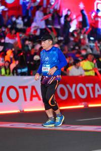 BIB: 13471
                            <button type="button" onclick="openModal(21641383)" class="btn btn-primary btn-sm float-right btn-popup" data-toggle="modal" data-target=".modal-high-quality">
                        <i class="fas fa-shopping-cart"></i> Add to Cart
                    </button>
                                            <button type="button" onclick="isThisMe(21641383, true)" class="btn btn-success btn-sm float-right btn-popup btn-isme hidden" data-toggle="tooltip" data-placement="bottom" title="นี่คือรูปของคุณใช่ไหม คลิกที่นี่เพื่อเอาเข้าอัลบั้ม">
                        <i class="fas fa-plus"></i> Add to album
                    </button>
                    <button type="button" onclick="isThisMe(21641383, false)" class="btn btn-warning btn-sm float-right btn-popup btn-isnotme hidden">
                        <i class="fas fa-ban"></i> Remove from album
                    </button>