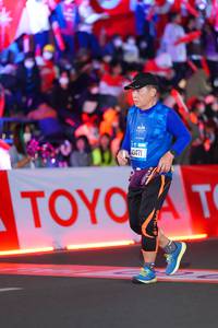 BIB: 1725, 3471
                            <button type="button" onclick="openModal(21641382)" class="btn btn-primary btn-sm float-right btn-popup" data-toggle="modal" data-target=".modal-high-quality">
                        <i class="fas fa-shopping-cart"></i> Add to Cart
                    </button>
                                            <button type="button" onclick="isThisMe(21641382, true)" class="btn btn-success btn-sm float-right btn-popup btn-isme hidden" data-toggle="tooltip" data-placement="bottom" title="นี่คือรูปของคุณใช่ไหม คลิกที่นี่เพื่อเอาเข้าอัลบั้ม">
                        <i class="fas fa-plus"></i> Add to album
                    </button>
                    <button type="button" onclick="isThisMe(21641382, false)" class="btn btn-warning btn-sm float-right btn-popup btn-isnotme hidden">
                        <i class="fas fa-ban"></i> Remove from album
                    </button>