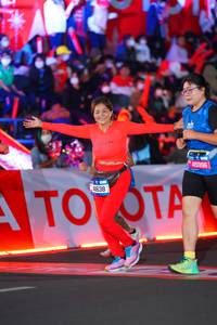 BIB: 41638, 45996
                            <button type="button" onclick="openModal(21641451)" class="btn btn-primary btn-sm float-right btn-popup" data-toggle="modal" data-target=".modal-high-quality">
                        <i class="fas fa-shopping-cart"></i> Add to Cart
                    </button>
                                            <button type="button" onclick="isThisMe(21641451, true)" class="btn btn-success btn-sm float-right btn-popup btn-isme hidden" data-toggle="tooltip" data-placement="bottom" title="นี่คือรูปของคุณใช่ไหม คลิกที่นี่เพื่อเอาเข้าอัลบั้ม">
                        <i class="fas fa-plus"></i> Add to album
                    </button>
                    <button type="button" onclick="isThisMe(21641451, false)" class="btn btn-warning btn-sm float-right btn-popup btn-isnotme hidden">
                        <i class="fas fa-ban"></i> Remove from album
                    </button>