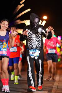 BIB: 5560, 43560, 4140
                            <button type="button" onclick="openModal(20977034)" class="btn btn-primary btn-sm float-right btn-popup" data-toggle="modal" data-target=".modal-high-quality">
                        <i class="fas fa-shopping-cart"></i> Add to Cart
                    </button>
                                            <button type="button" onclick="isThisMe(20977034, true)" class="btn btn-success btn-sm float-right btn-popup btn-isme hidden" data-toggle="tooltip" data-placement="bottom" title="นี่คือรูปของคุณใช่ไหม คลิกที่นี่เพื่อเอาเข้าอัลบั้ม">
                        <i class="fas fa-plus"></i> Add to album
                    </button>
                    <button type="button" onclick="isThisMe(20977034, false)" class="btn btn-warning btn-sm float-right btn-popup btn-isnotme hidden">
                        <i class="fas fa-ban"></i> Remove from album
                    </button>