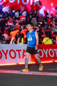 BIB: 42129
                            <button type="button" onclick="openModal(21643099)" class="btn btn-primary btn-sm float-right btn-popup" data-toggle="modal" data-target=".modal-high-quality">
                        <i class="fas fa-shopping-cart"></i> Add to Cart
                    </button>
                                            <button type="button" onclick="isThisMe(21643099, true)" class="btn btn-success btn-sm float-right btn-popup btn-isme hidden" data-toggle="tooltip" data-placement="bottom" title="นี่คือรูปของคุณใช่ไหม คลิกที่นี่เพื่อเอาเข้าอัลบั้ม">
                        <i class="fas fa-plus"></i> Add to album
                    </button>
                    <button type="button" onclick="isThisMe(21643099, false)" class="btn btn-warning btn-sm float-right btn-popup btn-isnotme hidden">
                        <i class="fas fa-ban"></i> Remove from album
                    </button>